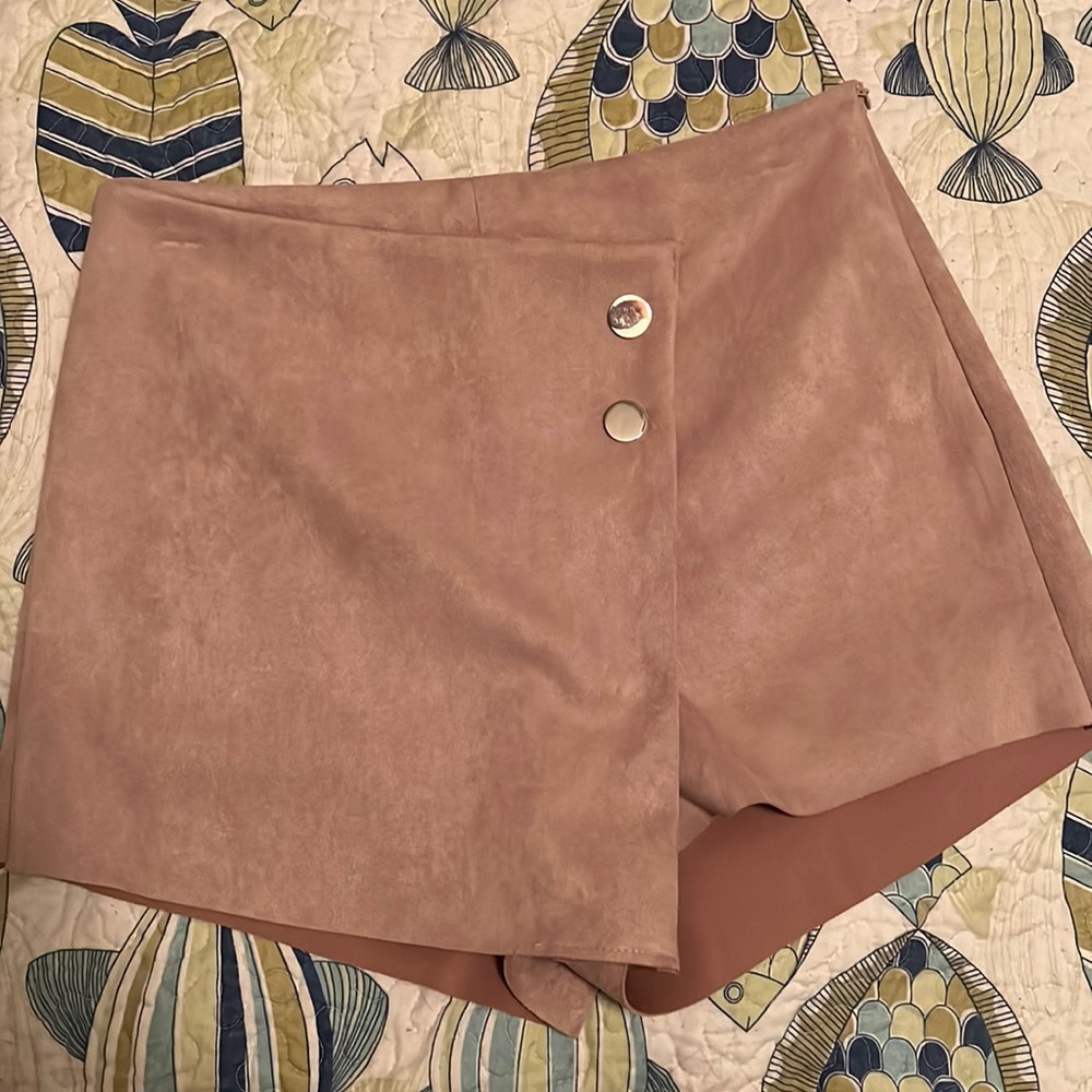 Medium pink womens stylish shorts
